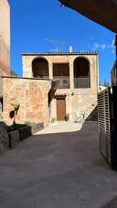 Habitacion Roca Foradada En Casa Cami De Les Aiguees Monistrol De Montserrat Exterior photo